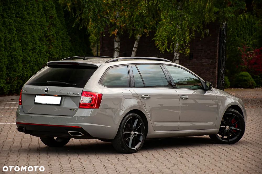 Skoda Octavia 2.0 TDI DSG RS - 15