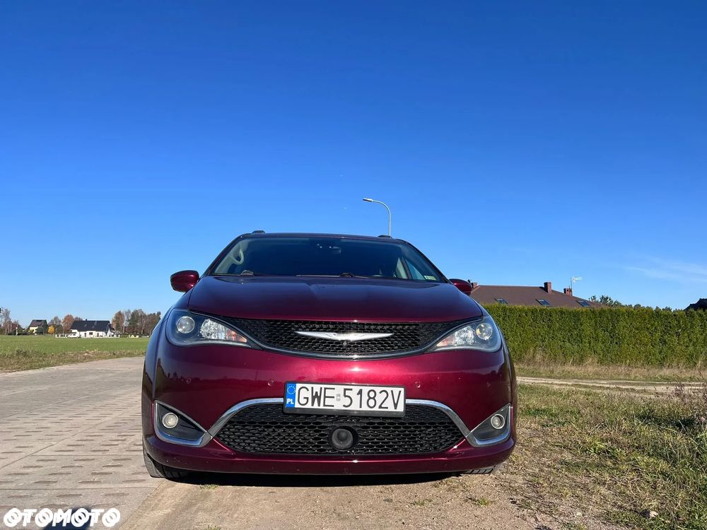 Chrysler Pacifica - 9