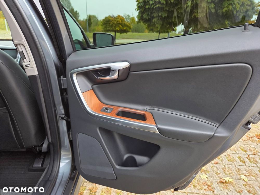 Volvo XC 60 T5 Geartronic Linje Inscription - 26