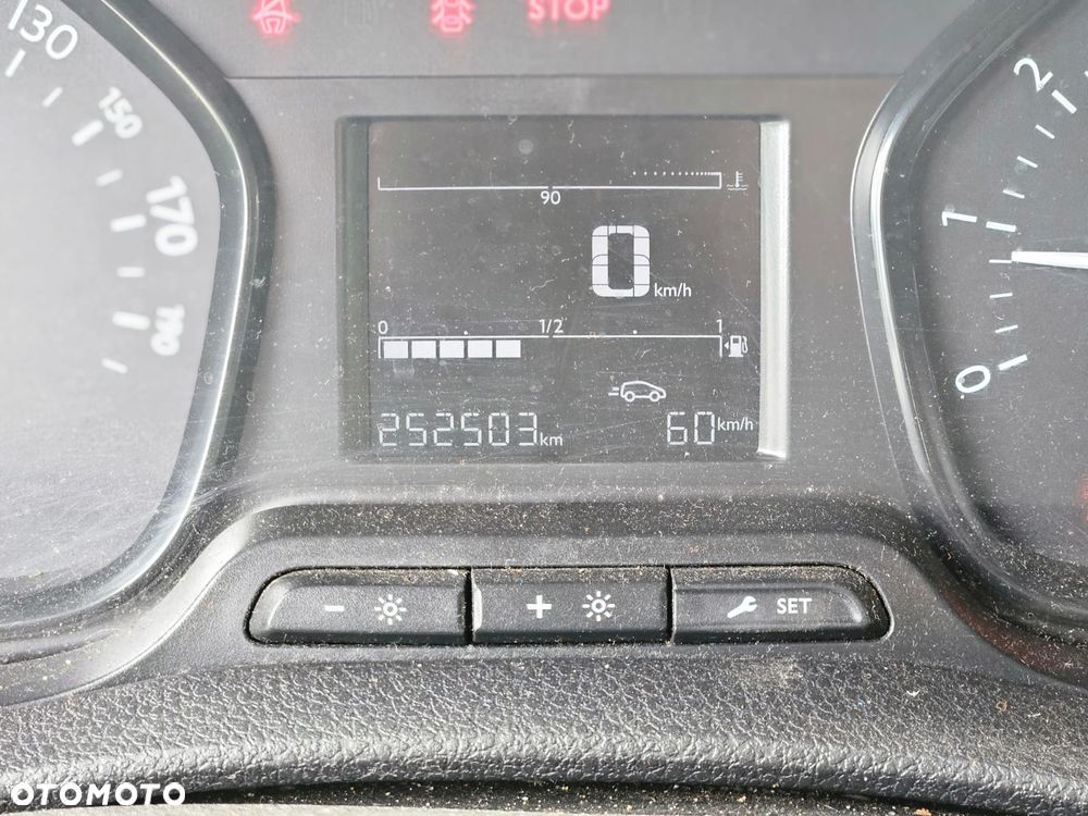 Toyota ProAce 2,0-l-D-4D L2 (8-Si.) Verso Shuttle Comfort - 32