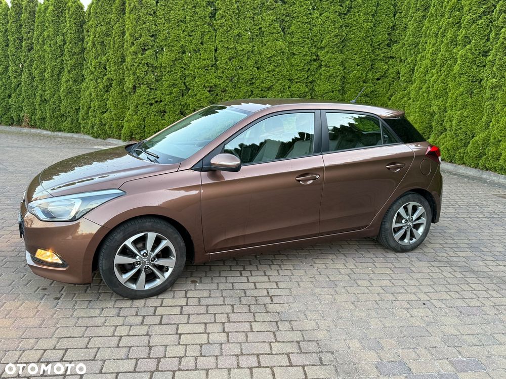 Hyundai i20 1.4 - 4