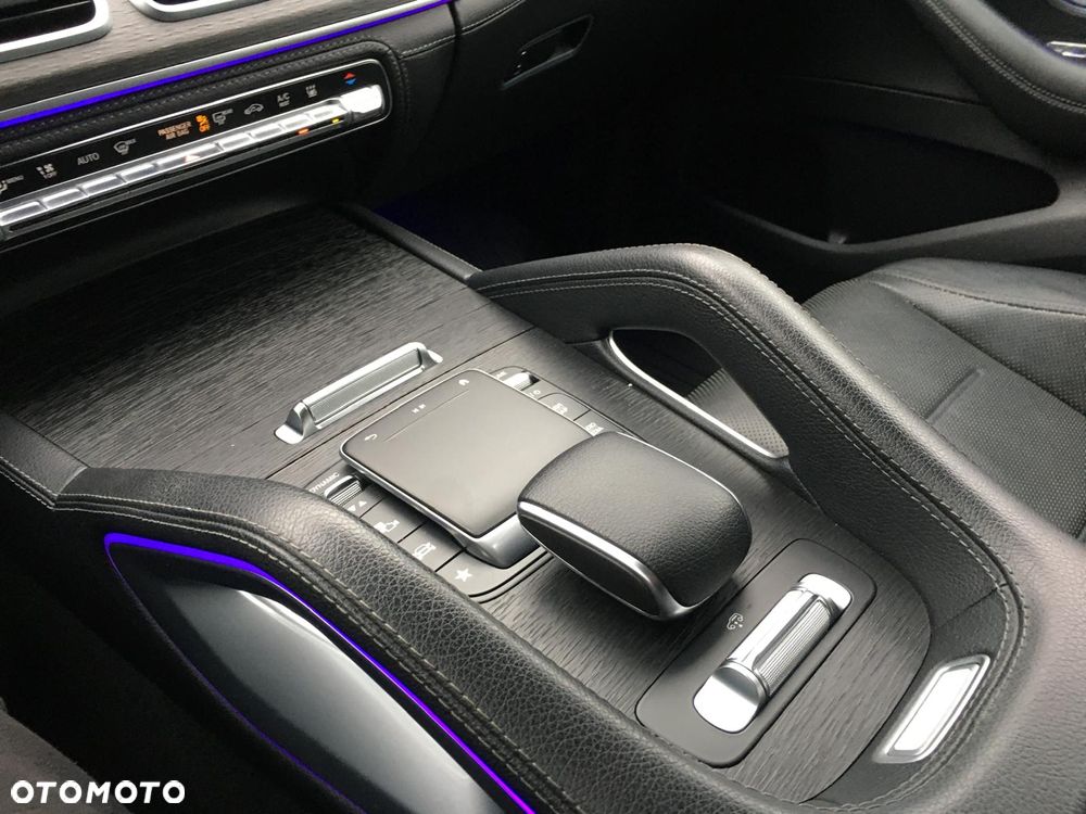 Mercedes-Benz GLE 350 e 4Matic 9G-TRONIC AMG Line - 28