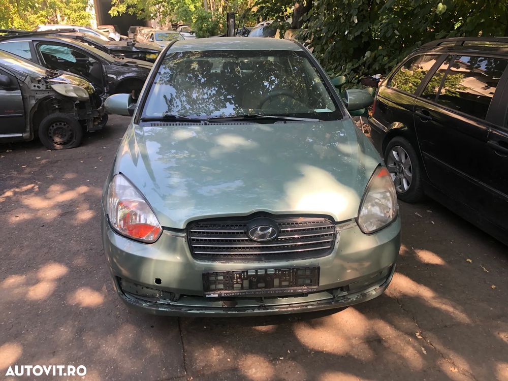 Dezmembrez Hyundai Accent 3 verde 1,5 CRDI 2007 - 9