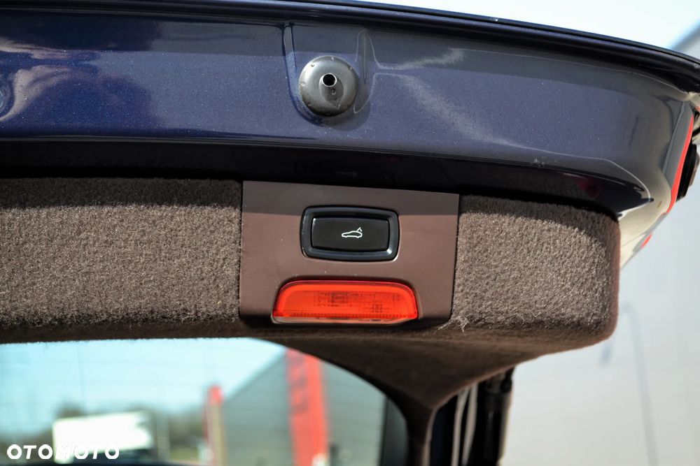 Porsche Cayenne - 34