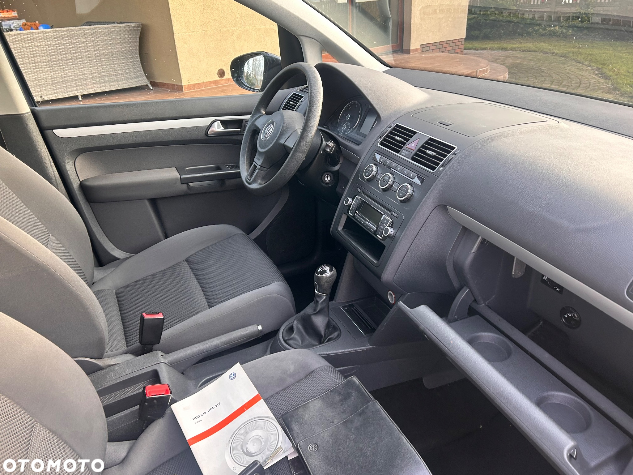 Volkswagen Touran 1.6 TDI DPF BlueMot Comfortline - 34