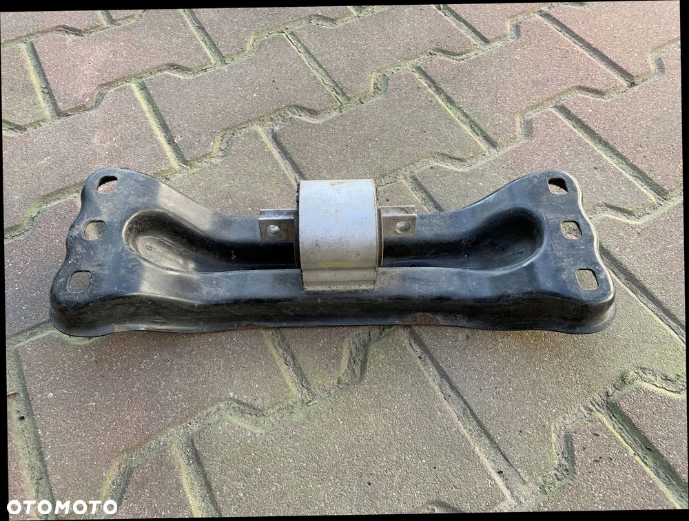 MERCEDES C-KLASA W205 2.2 CDI 2014- ŁAPA PODUSZKA PODPORA SKRZYNI BIEGÓW - 2