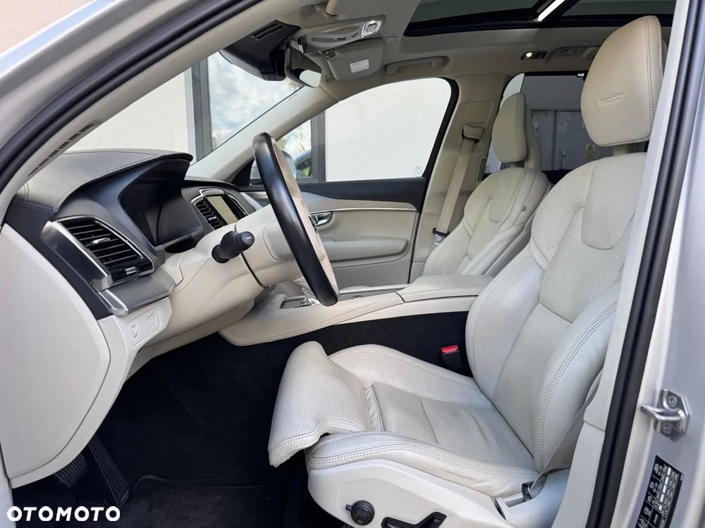 Volvo XC 90 - 10
