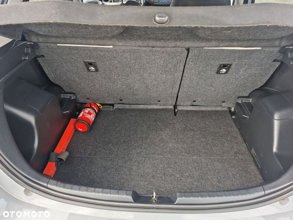 Toyota Yaris - 14