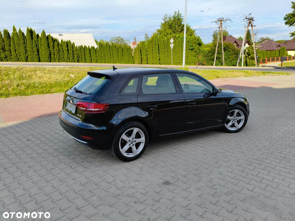 Audi A3 Sportback 1.6 TDI S tronic Attraction - 15