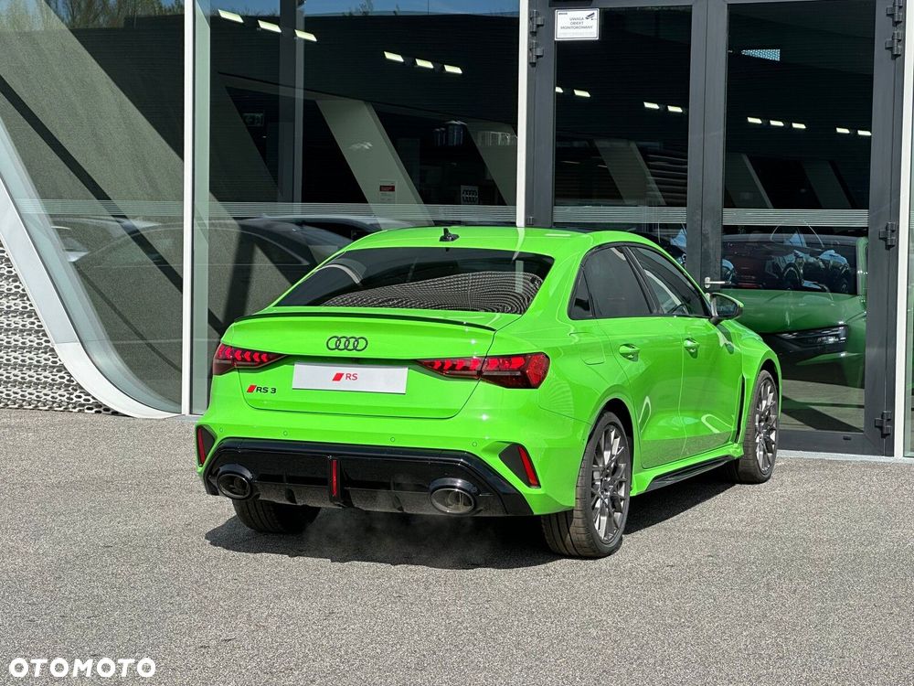 Audi RS3 Limousine - 6