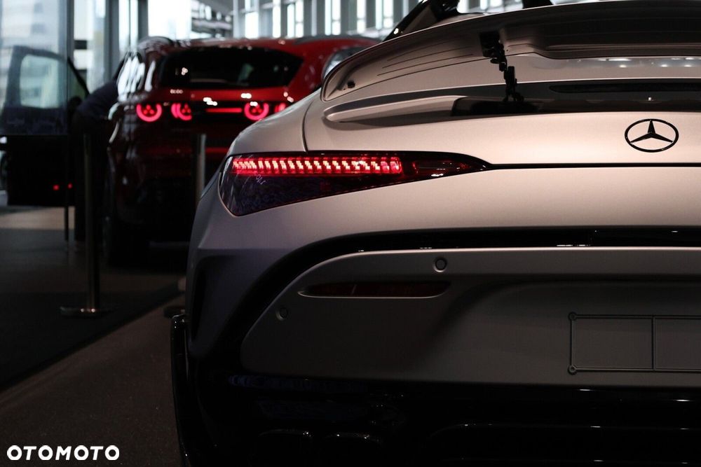 Mercedes-Benz AMG GT - 13