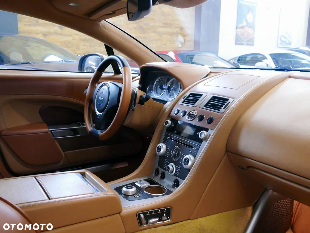 Aston Martin Rapide Luxe Touchtronic II - 14