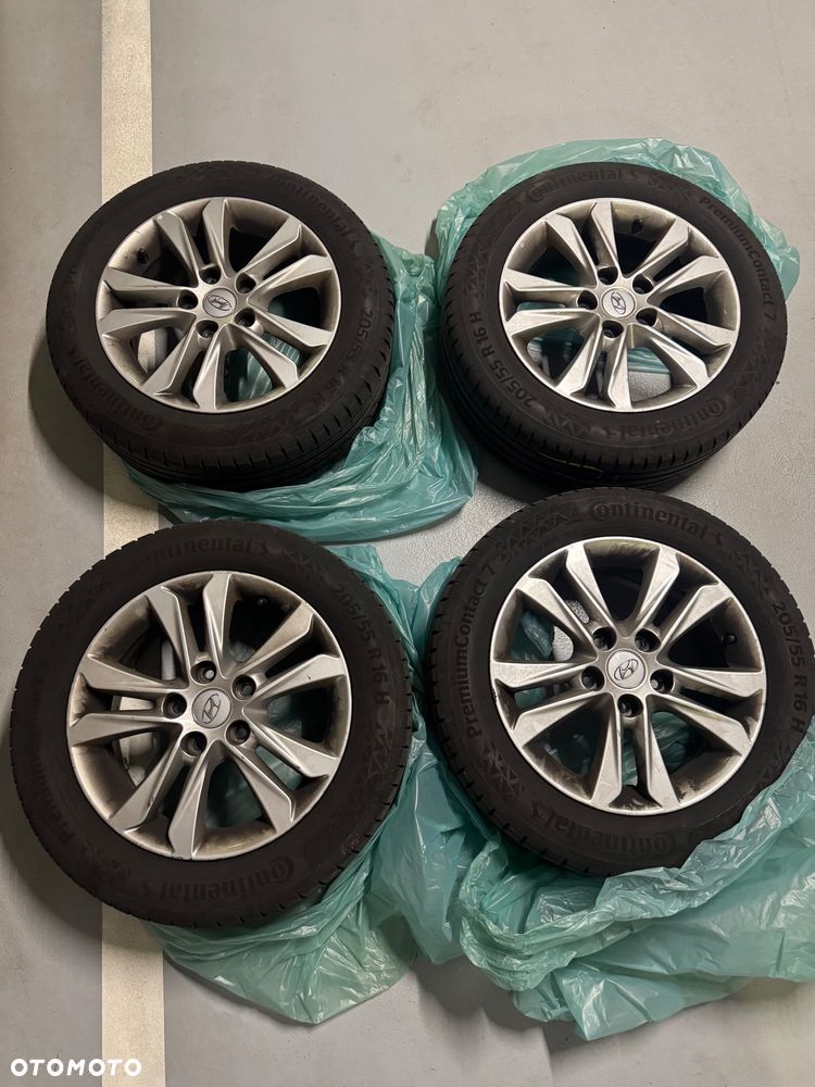 Hyundai i30 1.6 CRDi Fifa World Cup Edition - 20