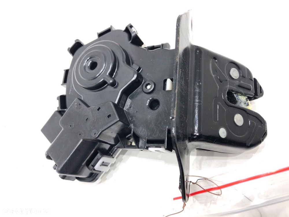 ZAMEK KLAPY TYŁ  MAZDA 2 (DL, DJ) 2014 - 2022 1.5 SKYACTIV-G 66 kW [90 KM] benzyna 2014 - 2017 - 3