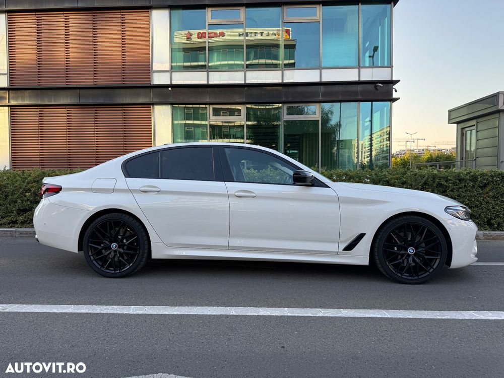 BMW Seria 5 530d xDrive AT MHEV - 20