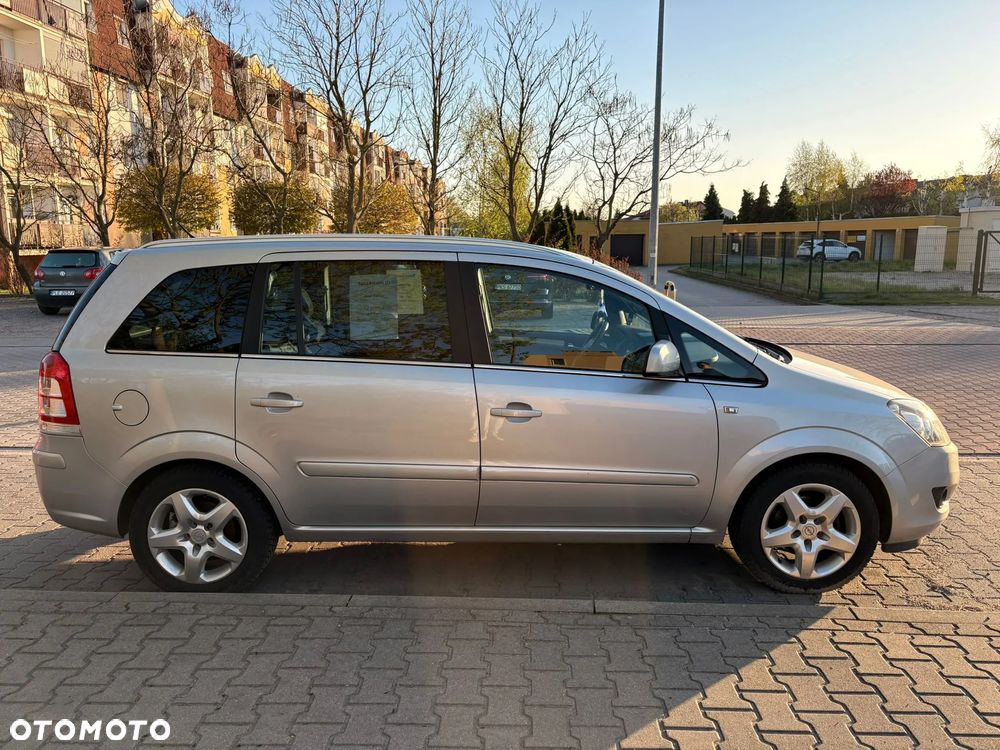 Opel Zafira 1.8 - 2
