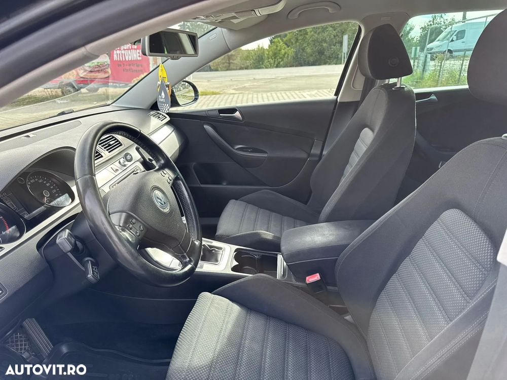 Volkswagen Passat - 19