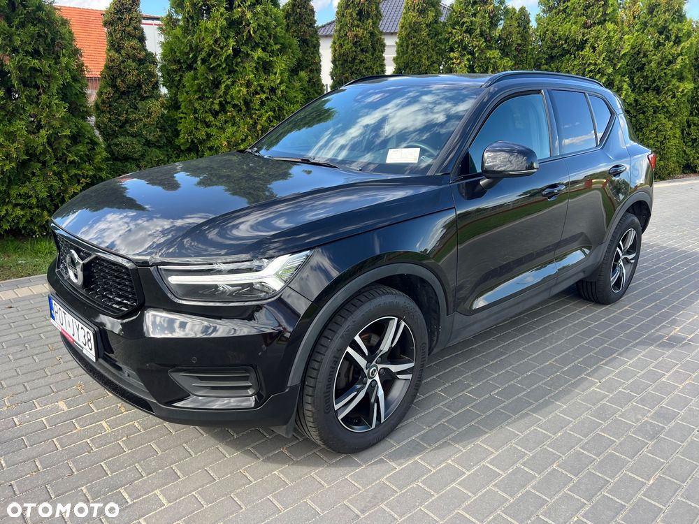 Volvo XC 40 T2 Plus Dark - 16