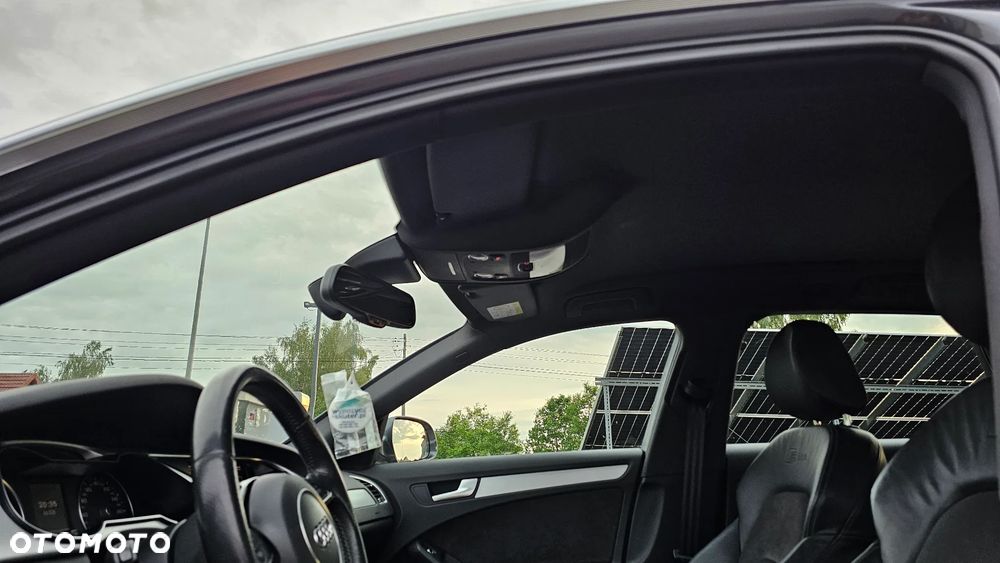 Audi A4 Avant - 32