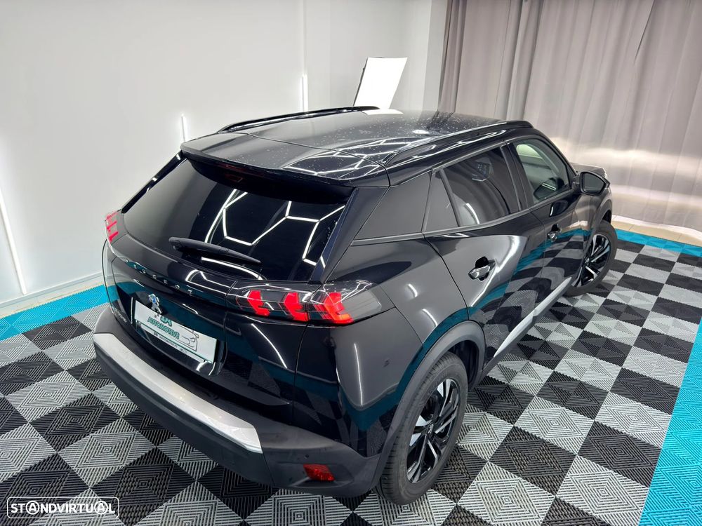 Peugeot e-2008 Allure - 8