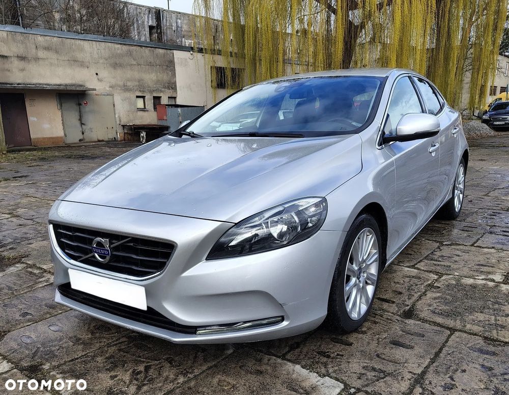 Volvo V40 D2 - 1