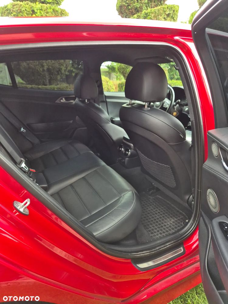 Kia Stinger 2.0 T-GDI GT Line - 16