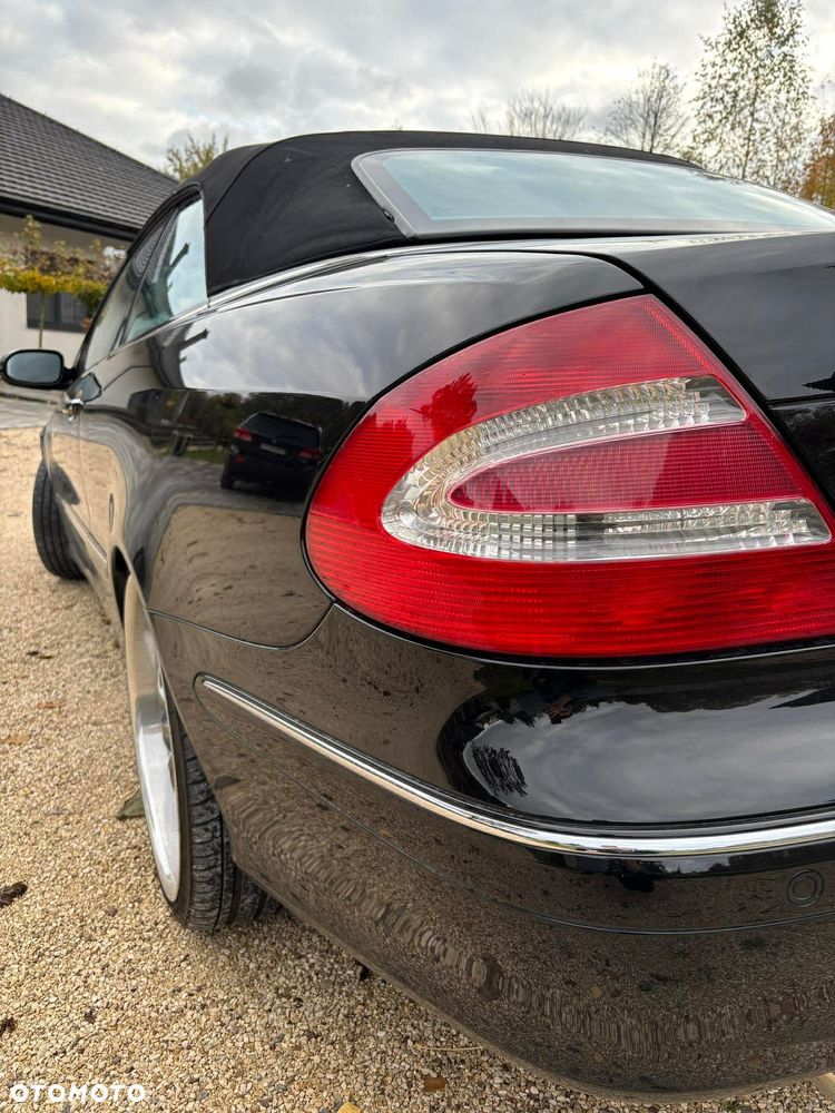 Mercedes-Benz CLK - 11