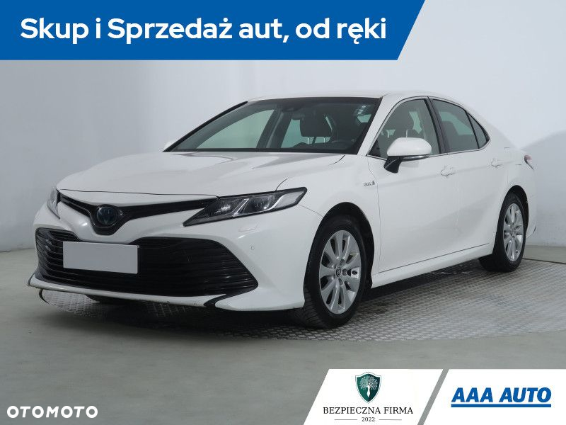 Toyota Camry - 2