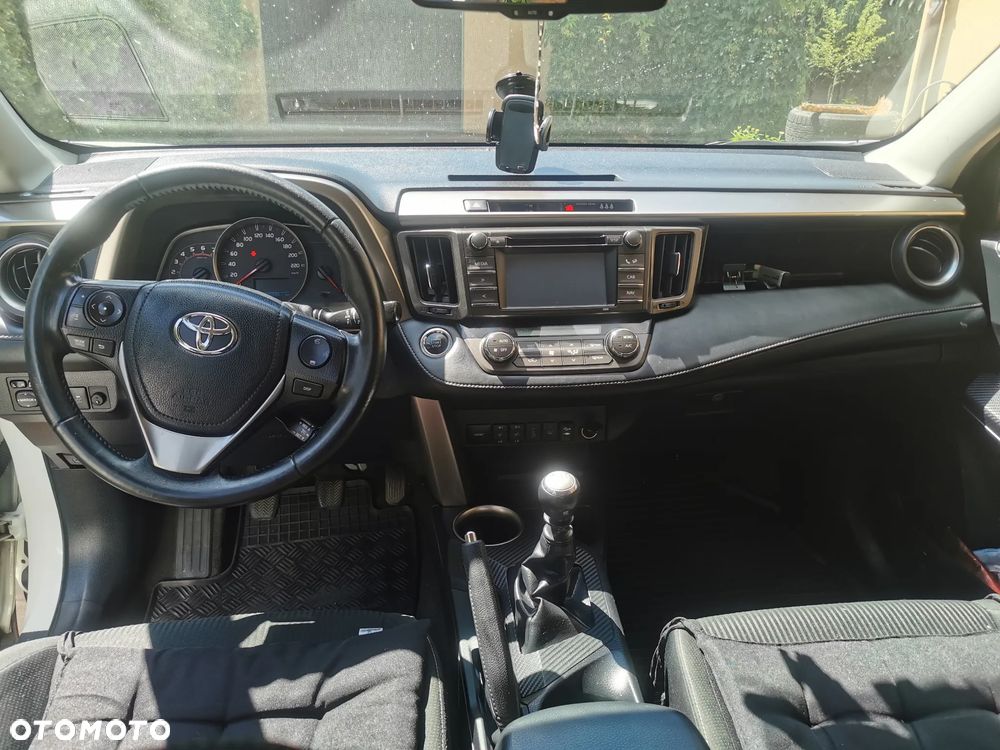 Toyota RAV4 2.0 D-4D Premium - 3