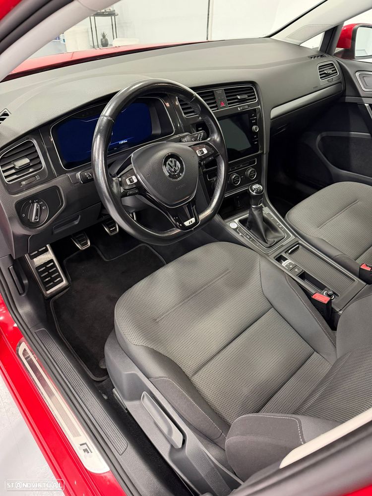 VW Golf 1.0 TSI R-Line - 8