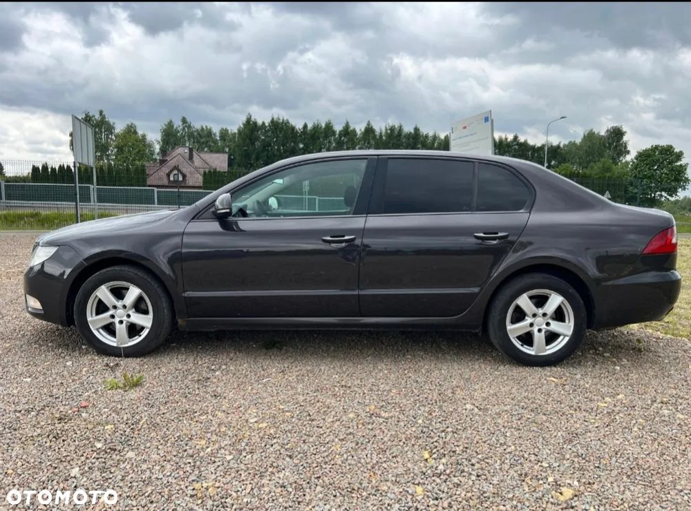 Skoda Superb 2.0 TDI Active - 2