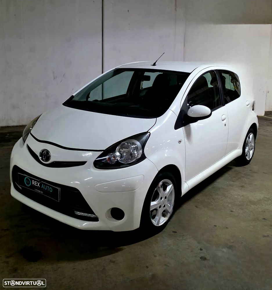 Toyota Aygo 1.0 Power Pack+AC+JLL+VSC - 1