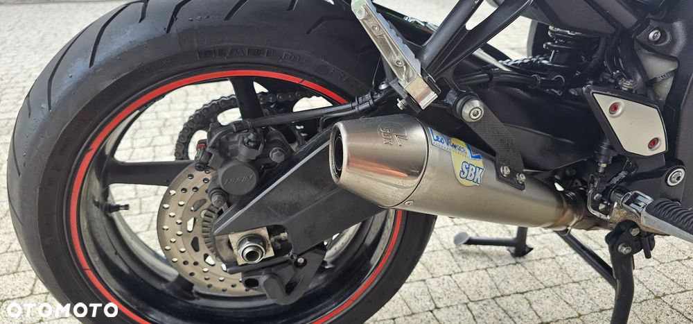 Yamaha FZ - 25