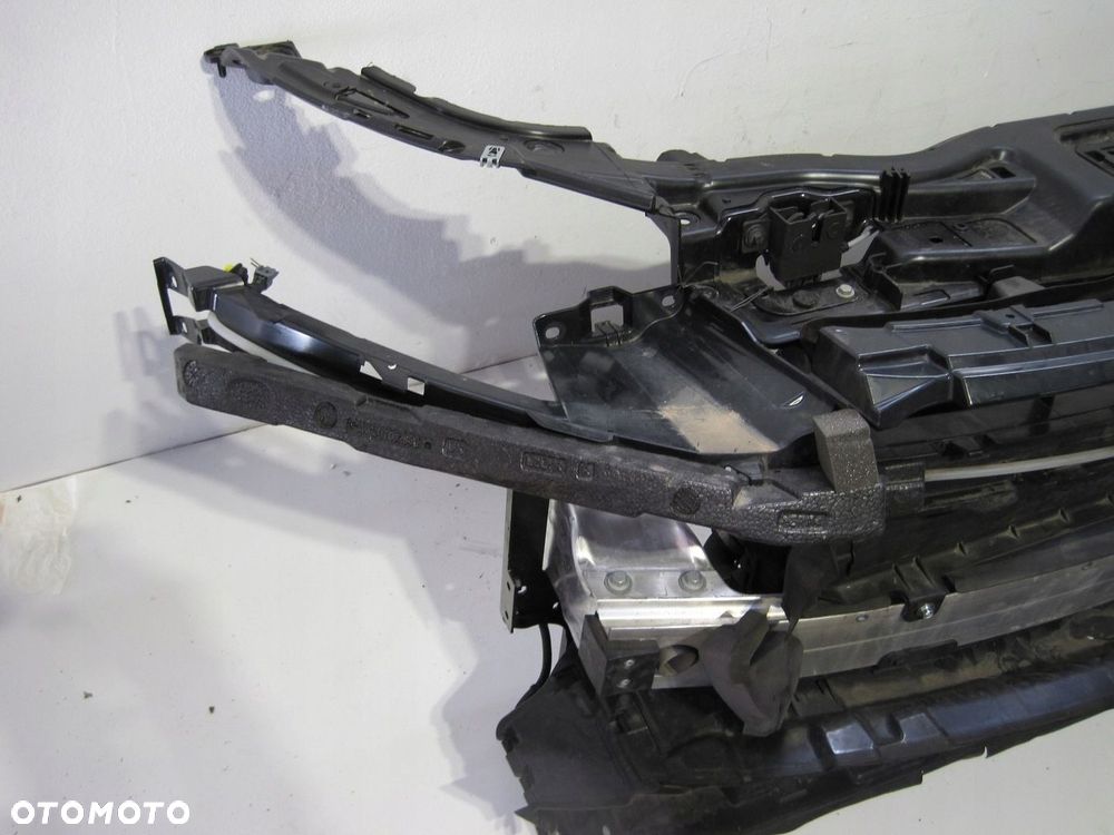 Chłodnice pas przedni Land Rover Discovery SPORT LIFT 2,0D AUTO - 3