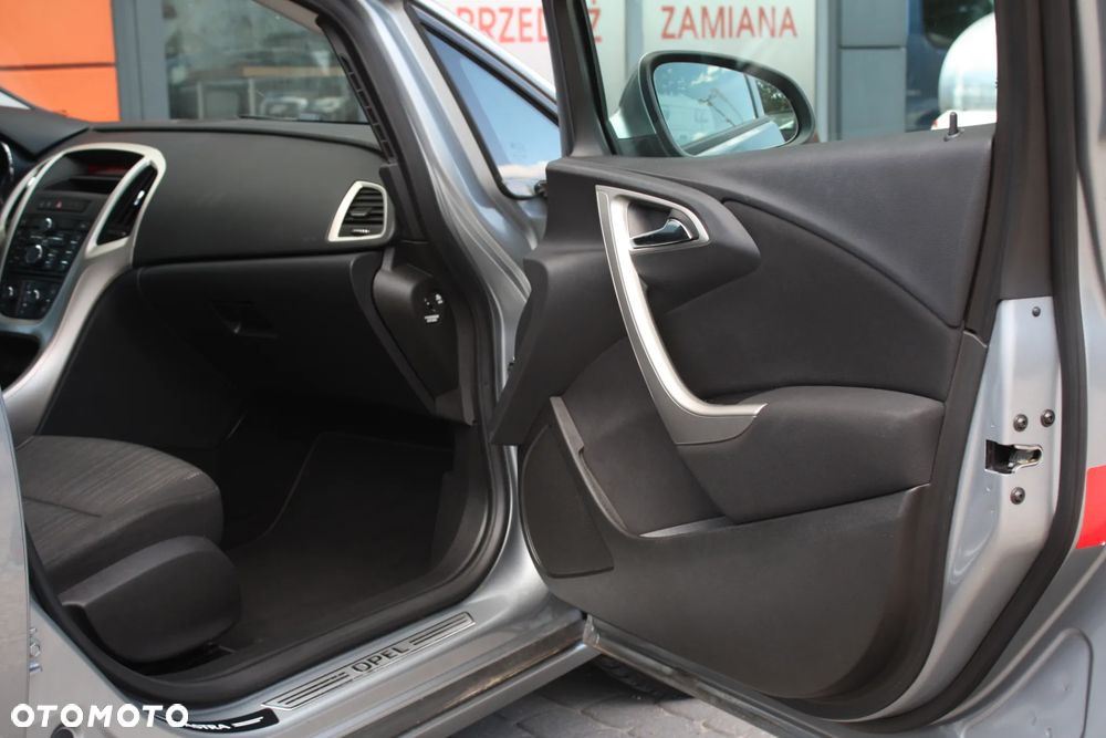Opel Astra 1.6 Automatik Innovation - 30