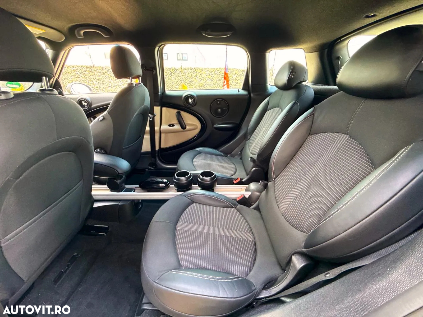 Mini Countryman Cooper D - 21