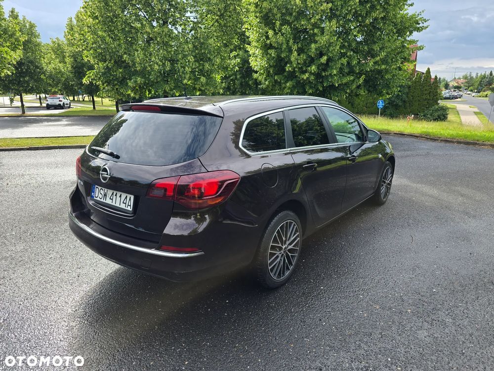 Opel Astra 1.6 Sport - 4