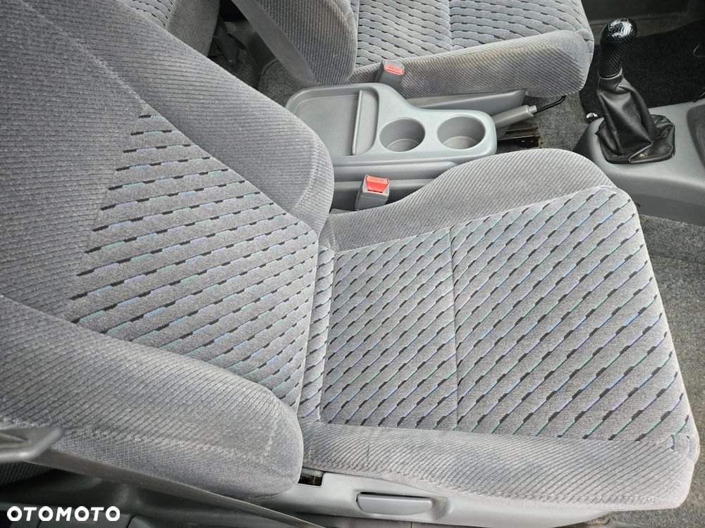 Honda CR-V 2.0 L 4WD - 18
