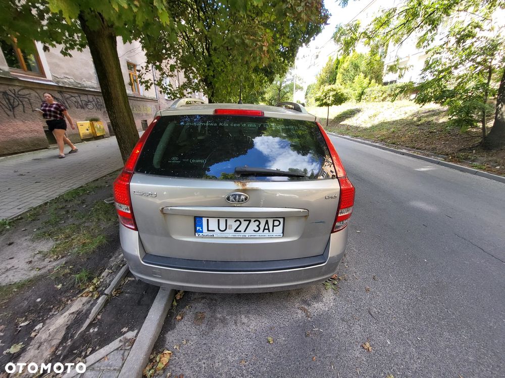 Kia Ceed 1.6 Crdi Comfort + - 6