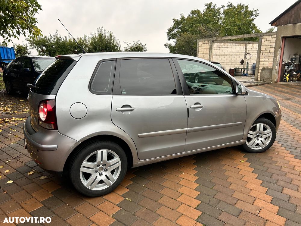 Volkswagen Polo 1.4 TDI Comfortline - 4