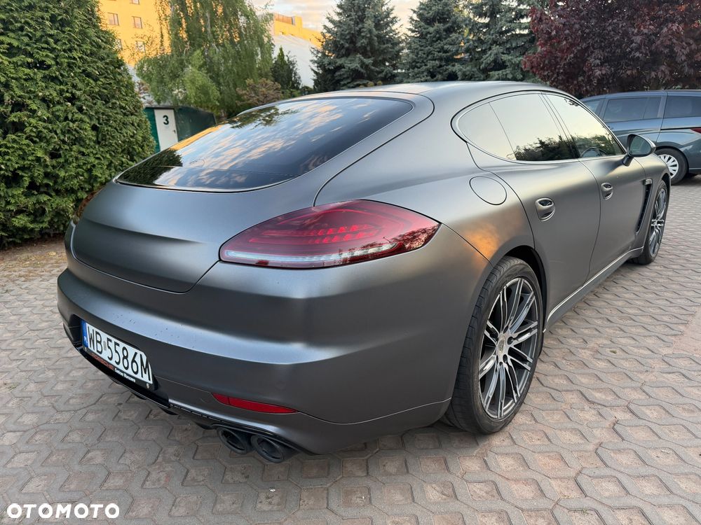 Porsche Panamera - 6