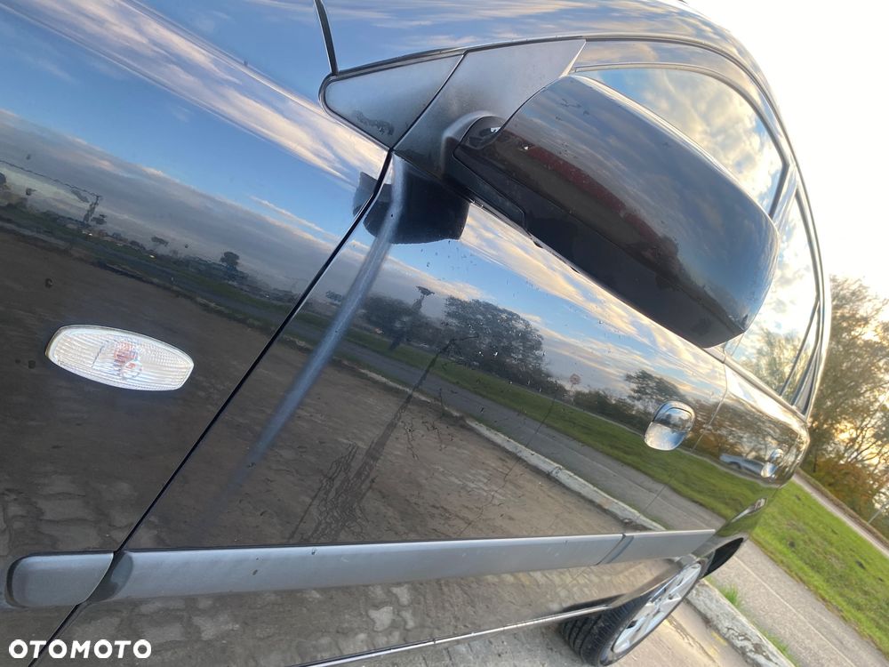 Kia Rio 1.4 Family - 7