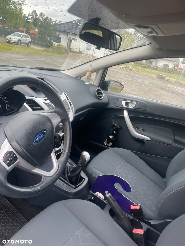 Ford Fiesta 1.25 Celebration - 10