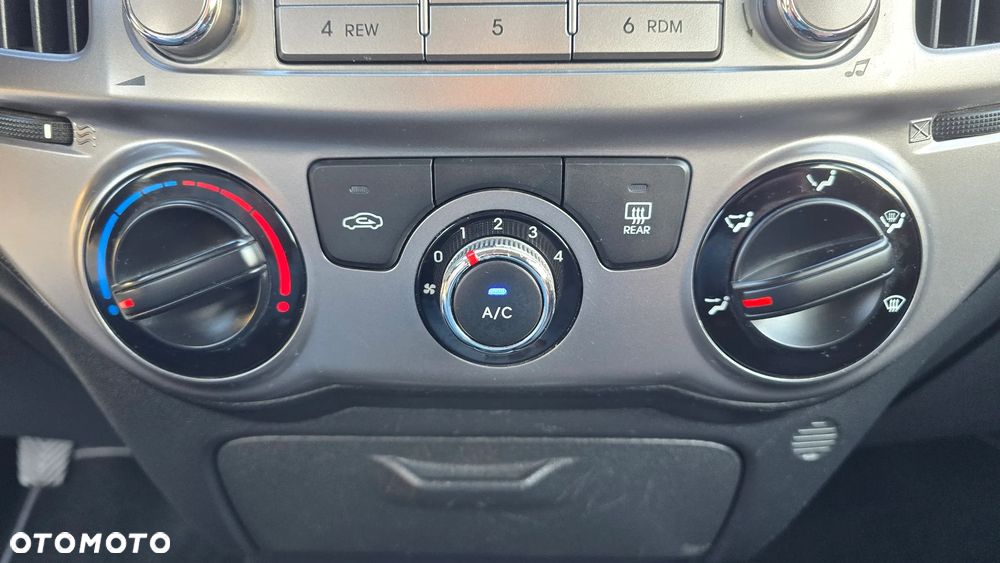 Hyundai i20 - 19