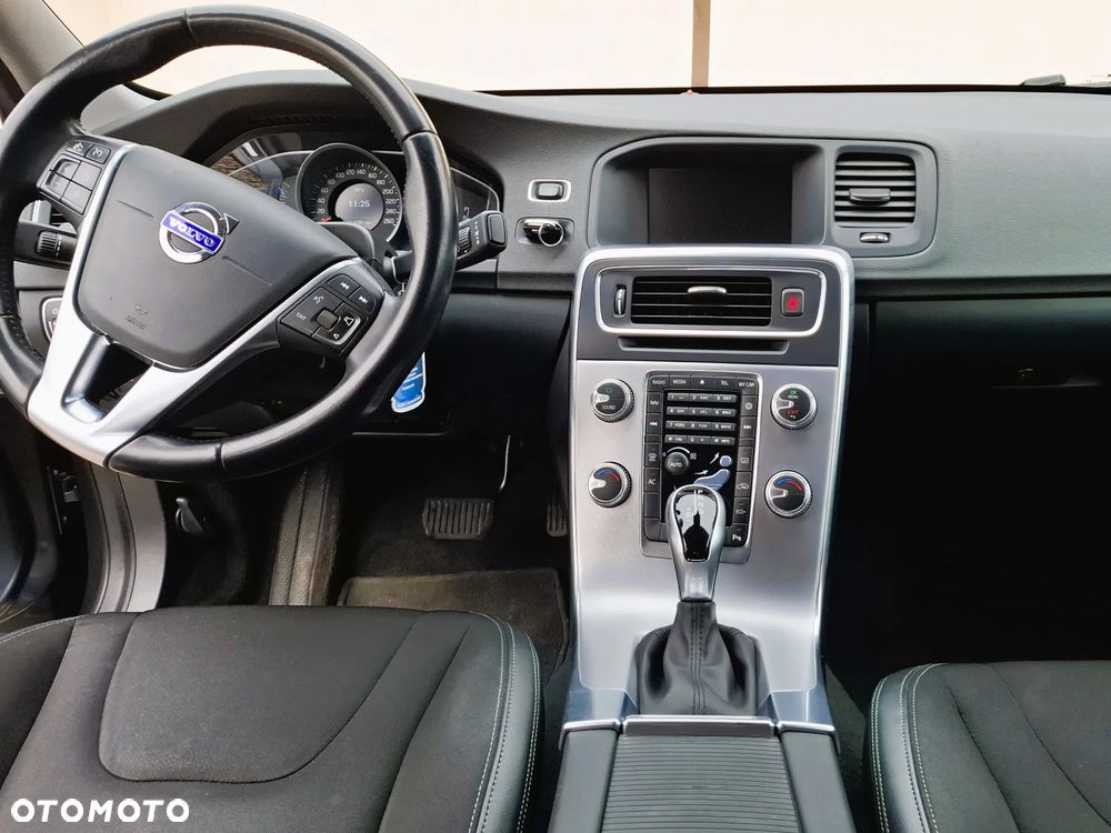 Volvo S60 Cross Country D4 Drive-E Momentum - 11