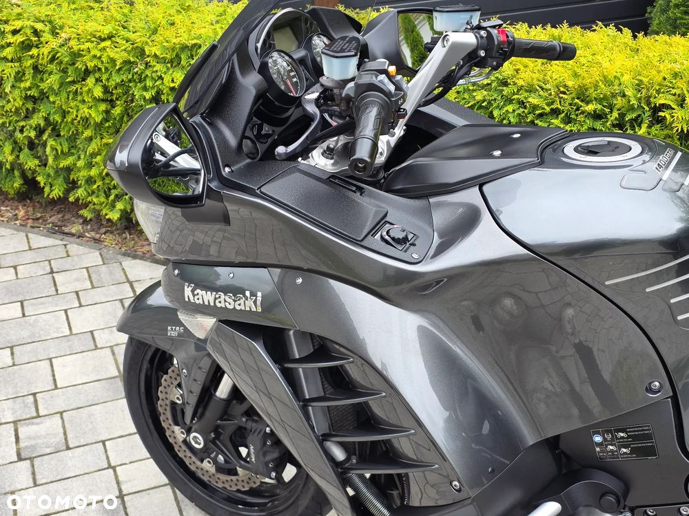 Kawasaki GTR - 34