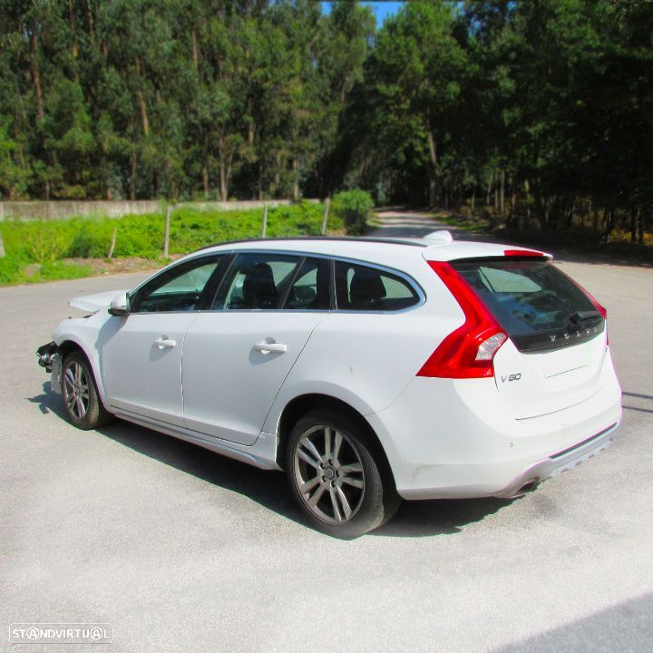 Volvo V60 2.0 D3 (163cv) 2010 - Peças Usadas (7371) - 3