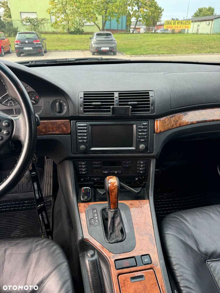 BMW Seria 5 - 12