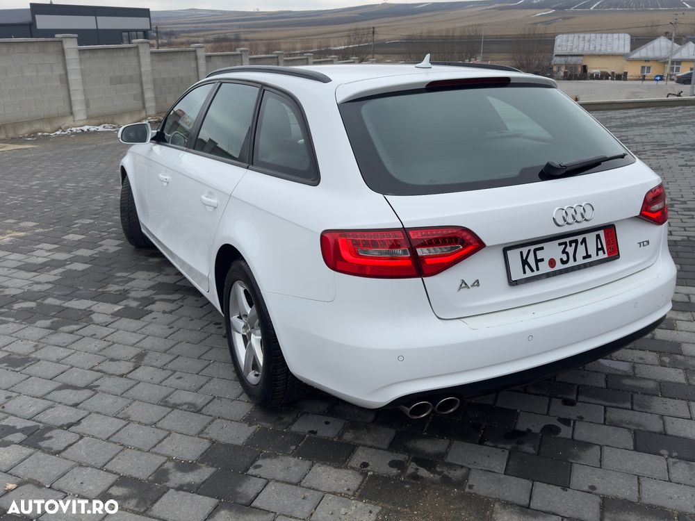 Audi A4 2.0 TDI DPF multitronic Attraction - 13