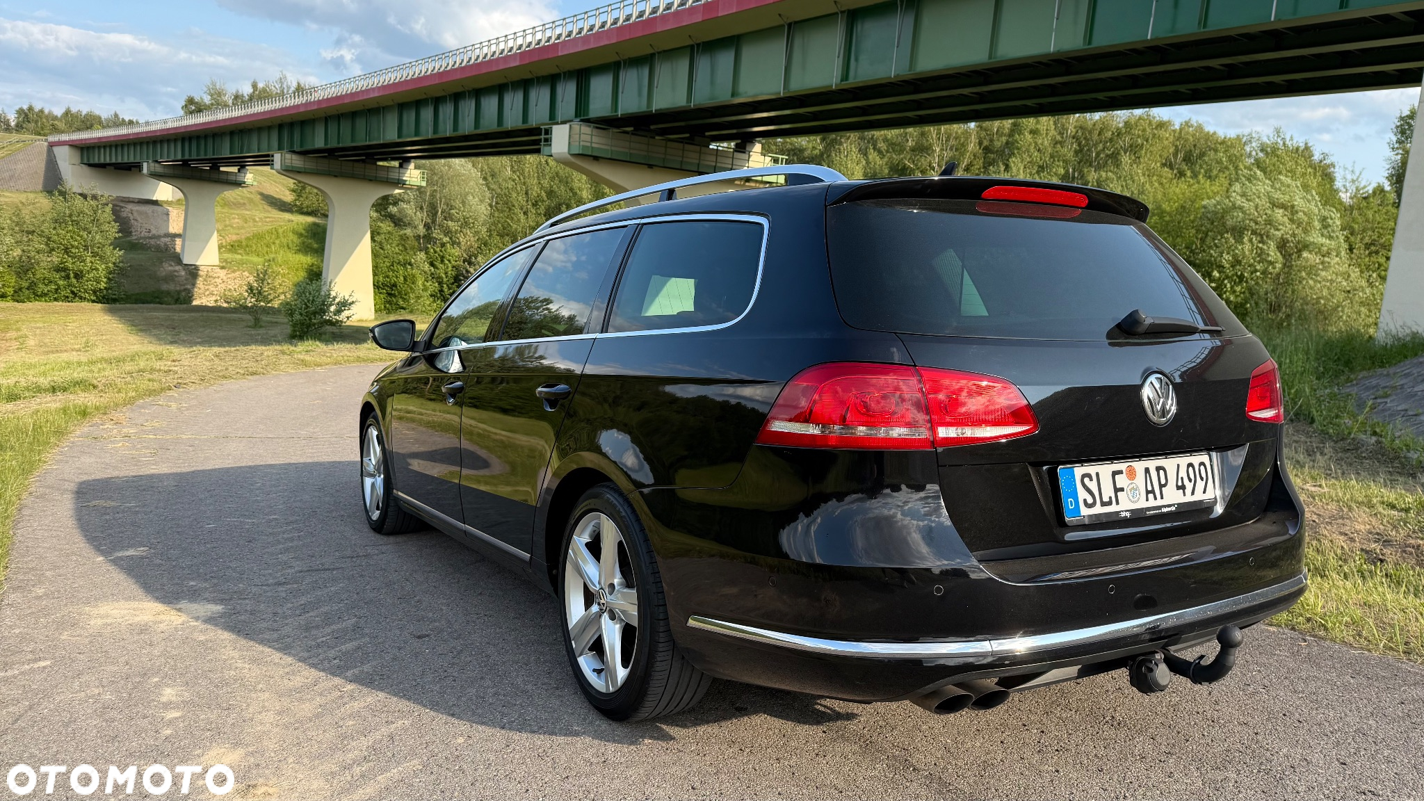 Volkswagen Passat 2.0 TDI DPF Highline - 28